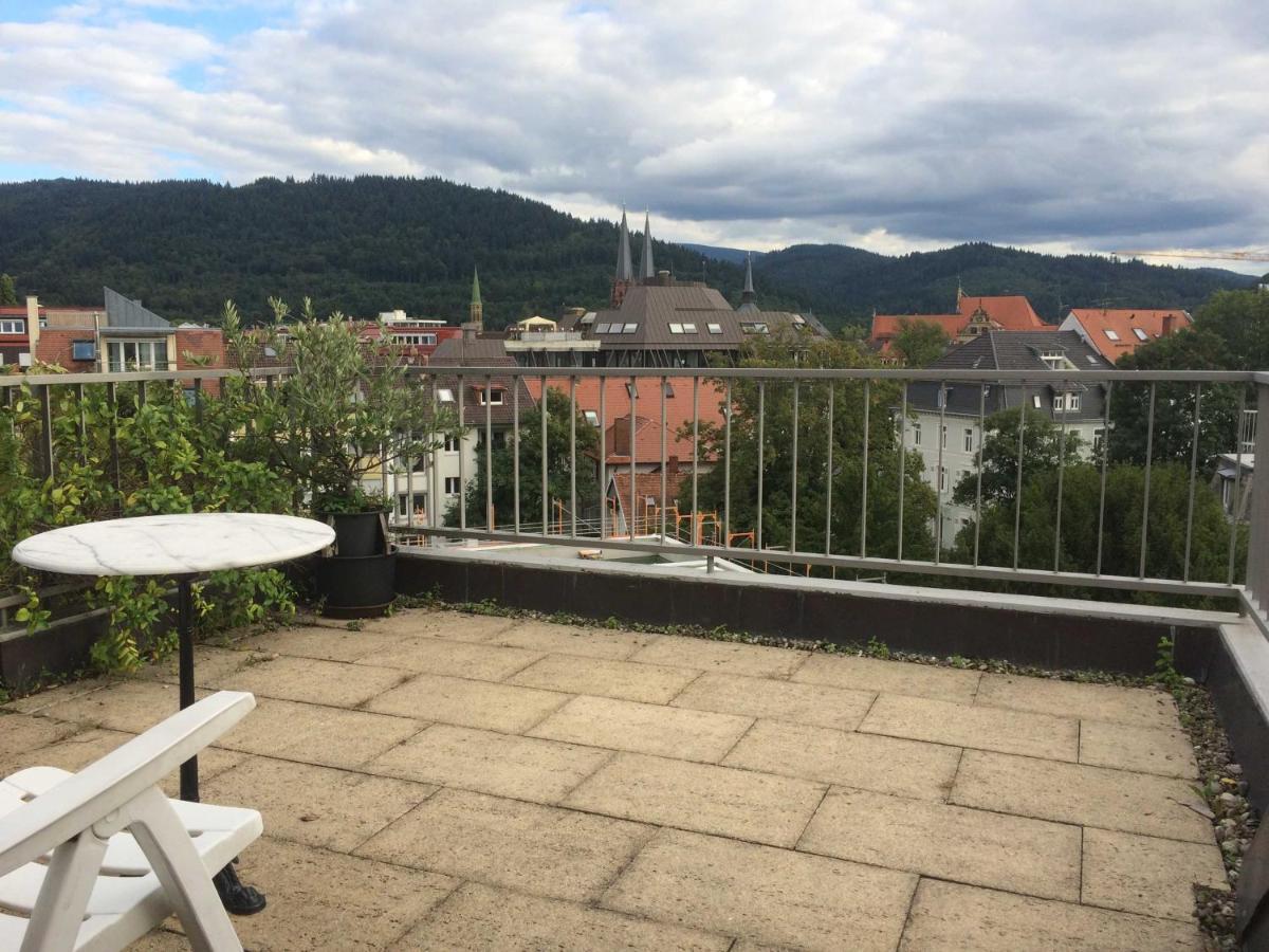 Freiburg Citywohnung Bagian luar foto